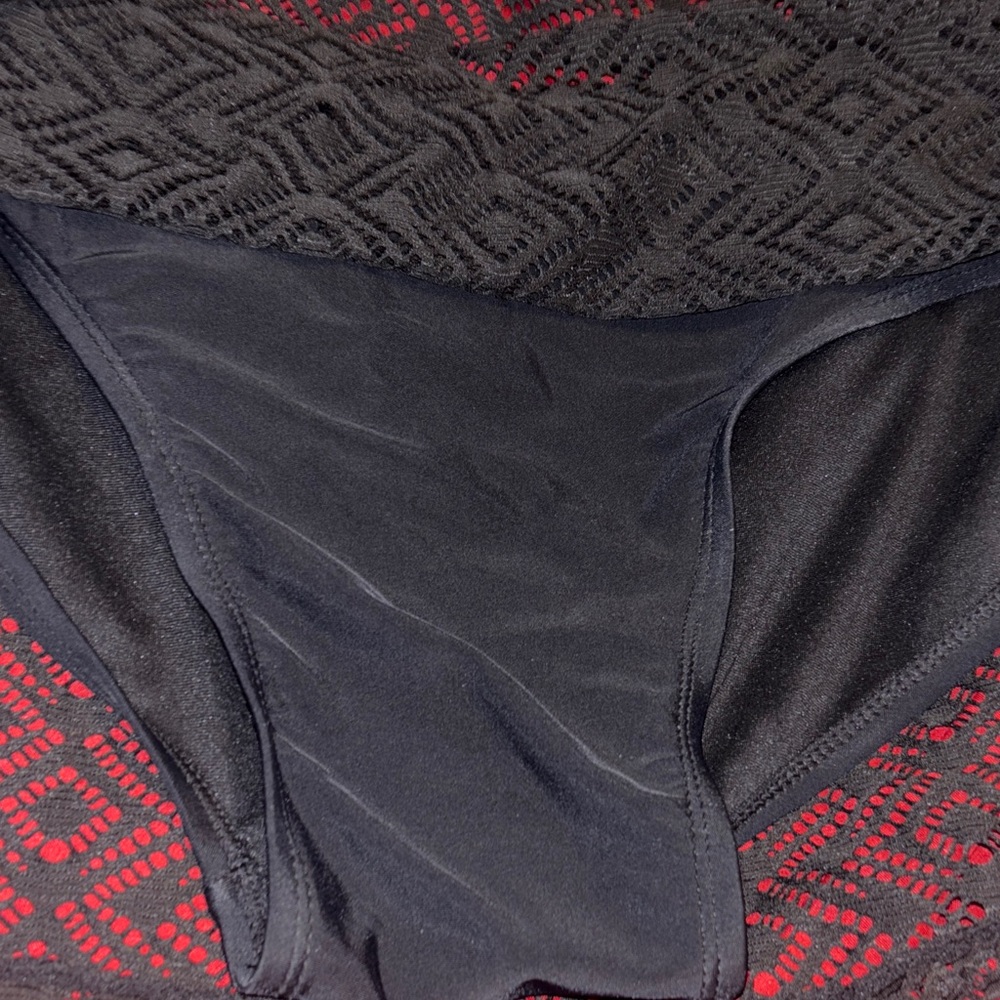 Catalina Black Swim Bandeau Set - Picture 6 of 7